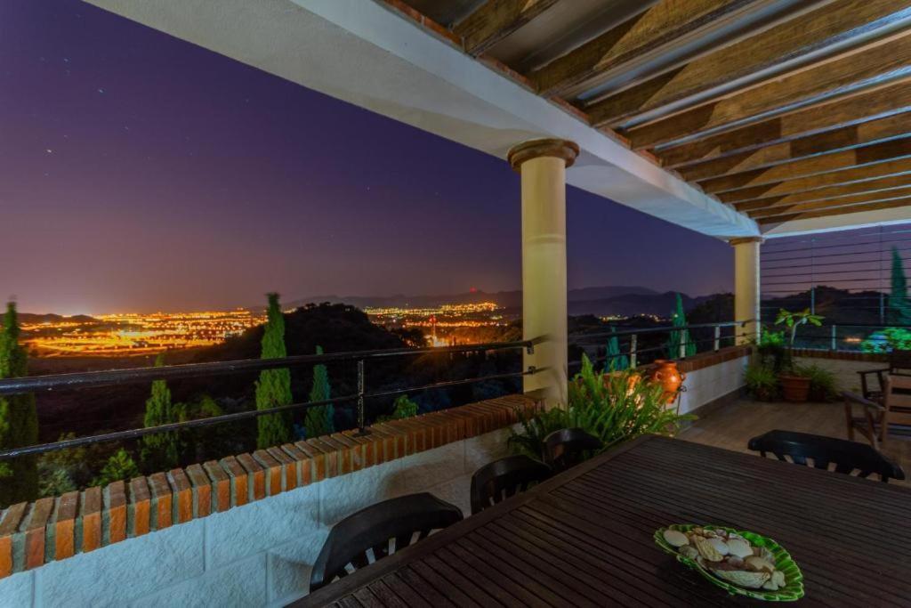Вилла Preciosa Casa Rural A Un Paso Del Centro Малага Экстерьер фото