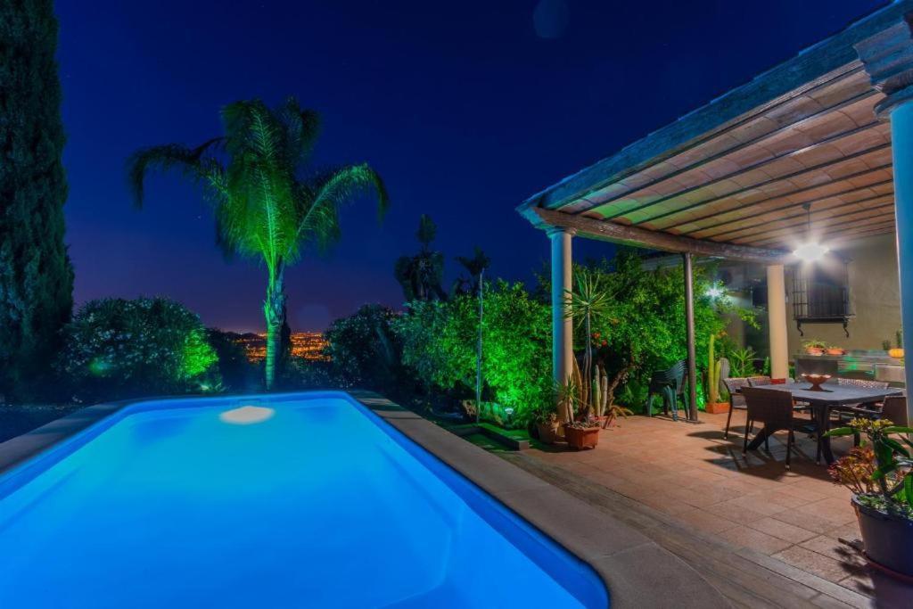 Вилла Preciosa Casa Rural A Un Paso Del Centro Малага Экстерьер фото
