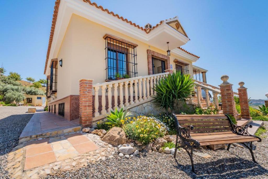 Вилла Preciosa Casa Rural A Un Paso Del Centro Малага Экстерьер фото