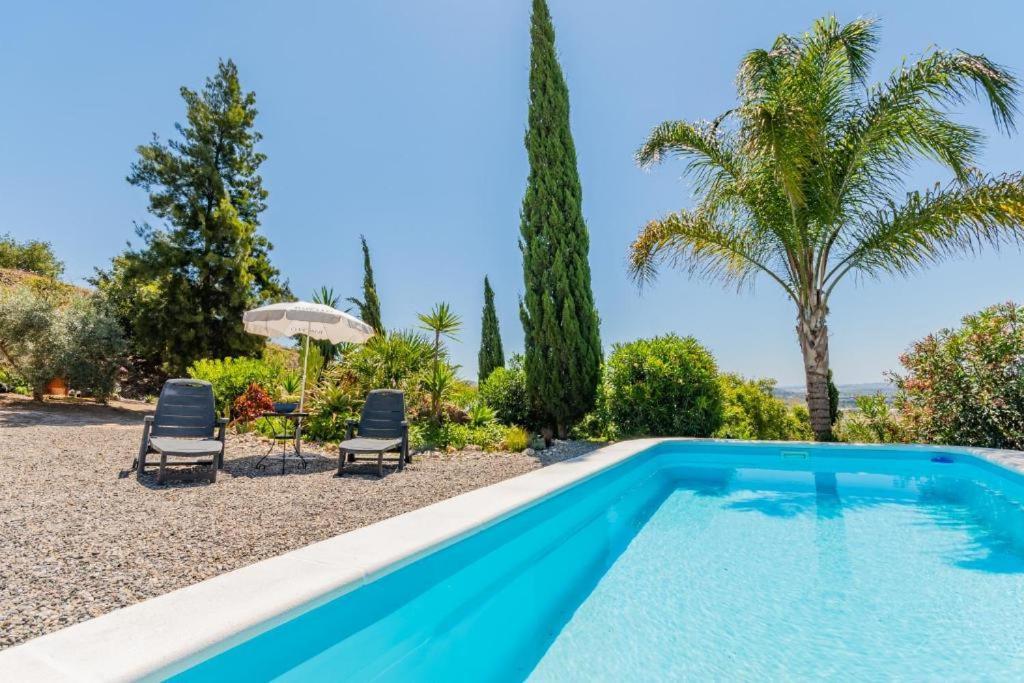 Вилла Preciosa Casa Rural A Un Paso Del Centro Малага Экстерьер фото