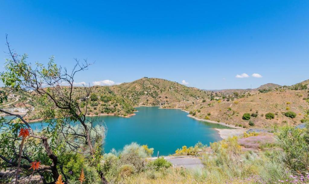 Вилла Preciosa Casa Rural A Un Paso Del Centro Малага Экстерьер фото